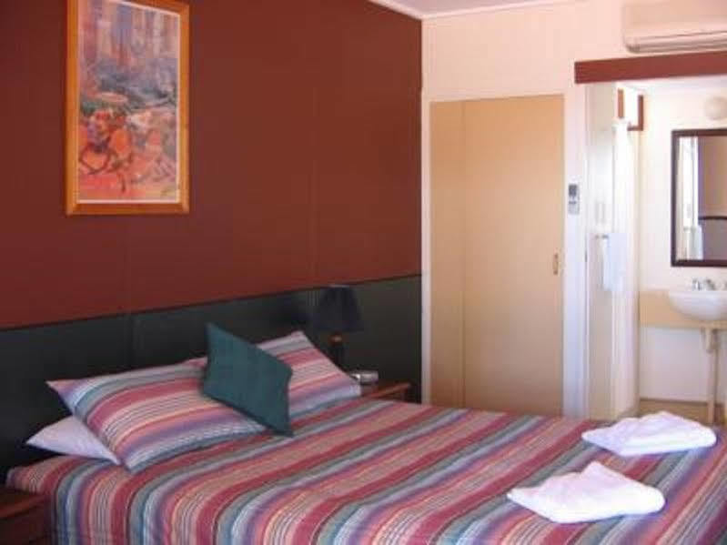 Goondiwindi Motel מראה חיצוני תמונה